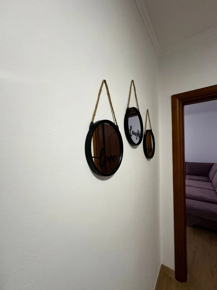 Tirane, jepet me qera apartament 1+1 , 65 m² 600 € (Myslym Shyri)