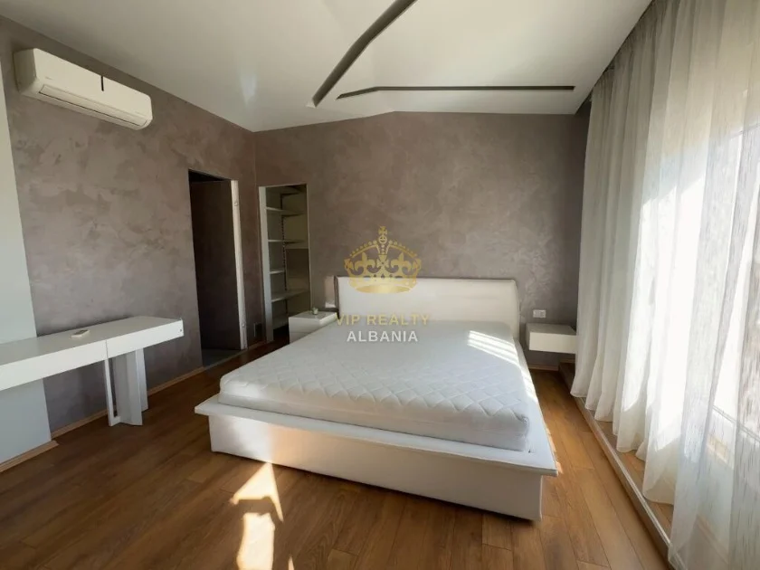 Tirane, jepet me qera apartament 3 Katshe Kati 1, 287 m² 2.500 € (TEG)