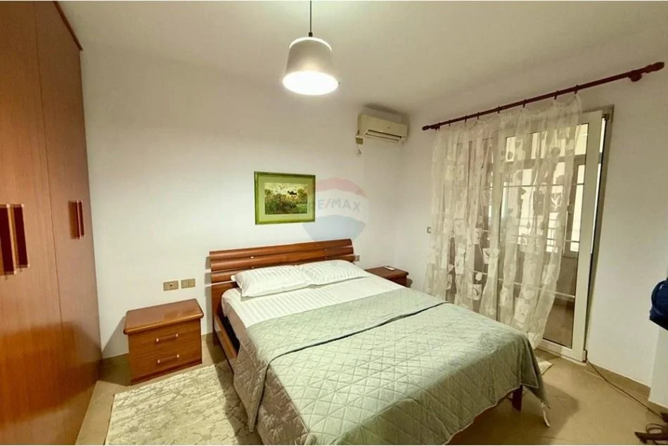 Tirane, jepet me qera apartament , 80 m² 650 € (Rruga Imer Kurti)