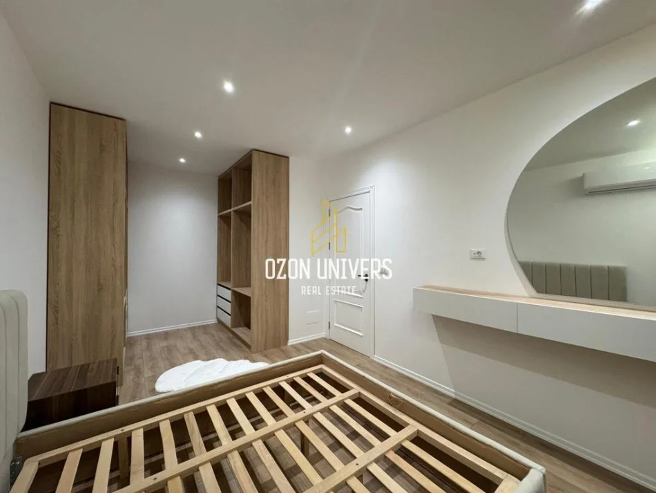 Tirane, shitet apartament 1+1+Ballkon Kati 5, 70 m² 175.000 € (Rruga Fortuzi)