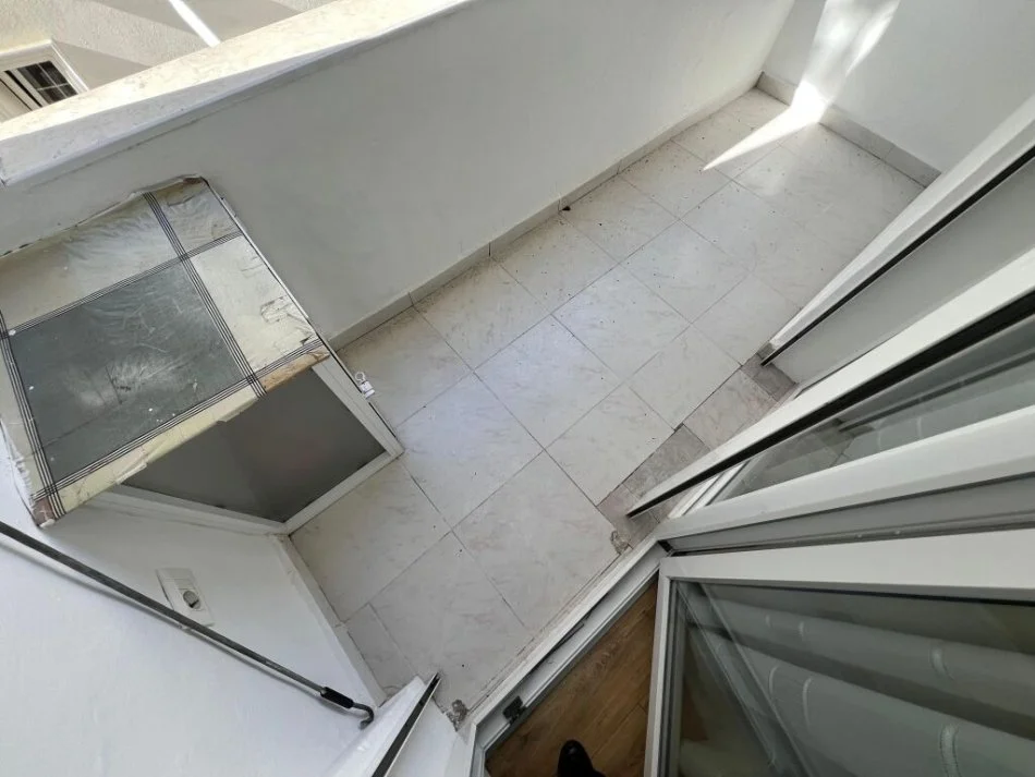 Tirane, shitet apartament 2+1 Kati 4, 86 m² (rruga mylsym shyri)