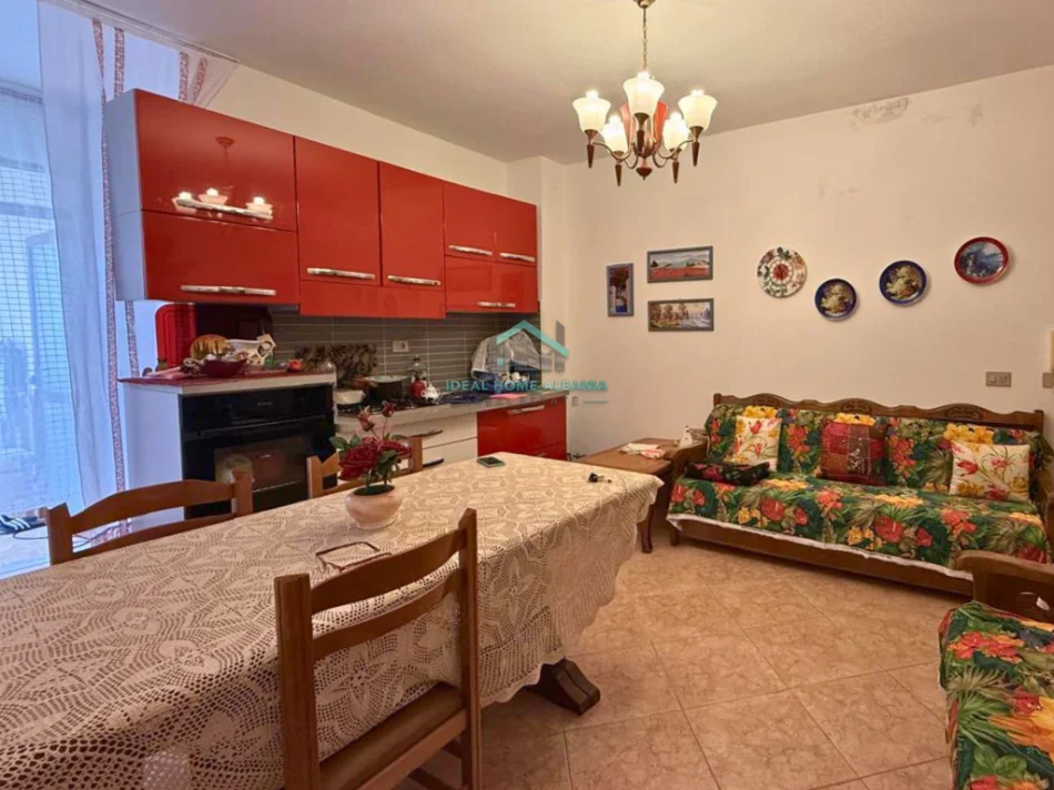 Vlore, shitet apartament 1+1+Ballkon Kati 5, 73 m² 80.000 € (Bulevard , vlore)
