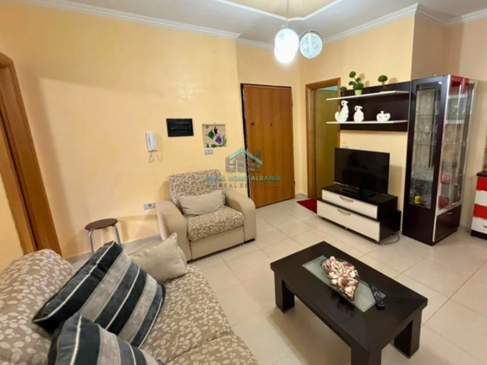 Vlore, shitet apartament 2+1+Ballkon Kati 4, 85 m² 125.000 € (orikum)