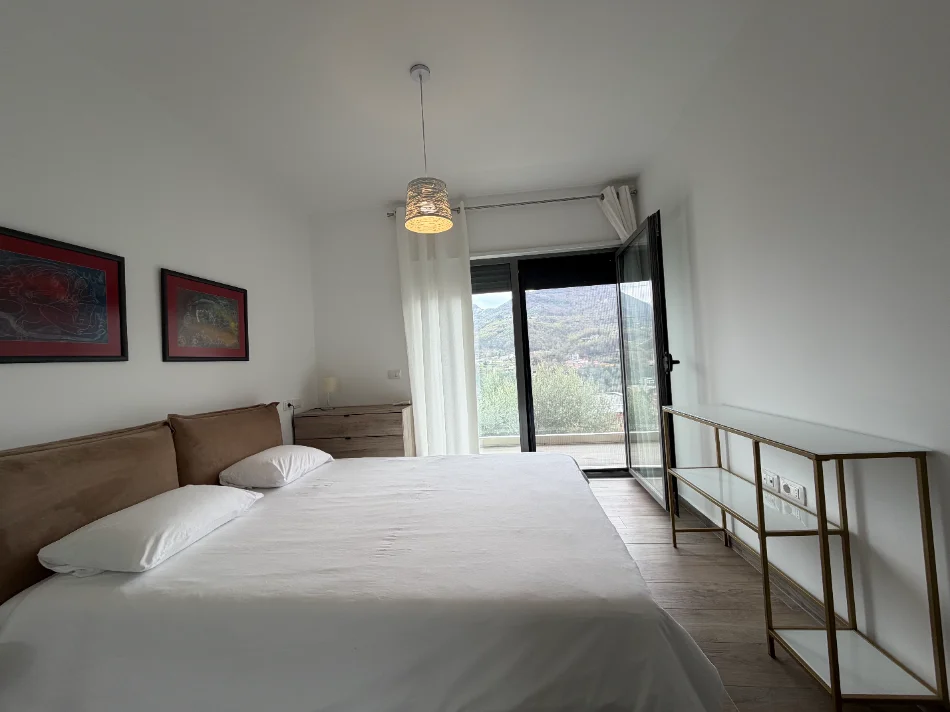 Tirane, jepet me qera Vile 3 Katshe Kati 0, 165 m² 2300 € (Rezidence private, Mullet)