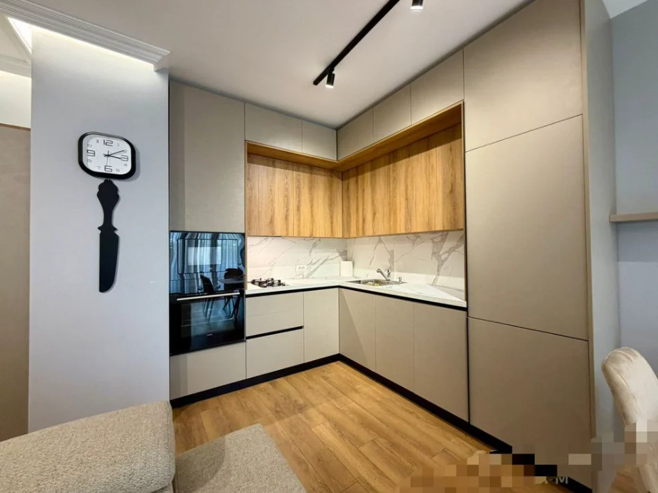 Tirane, jepet me qera apartament 1+1+Ballkon Kati 1, 78 m² 700 € (DON BOSKO)