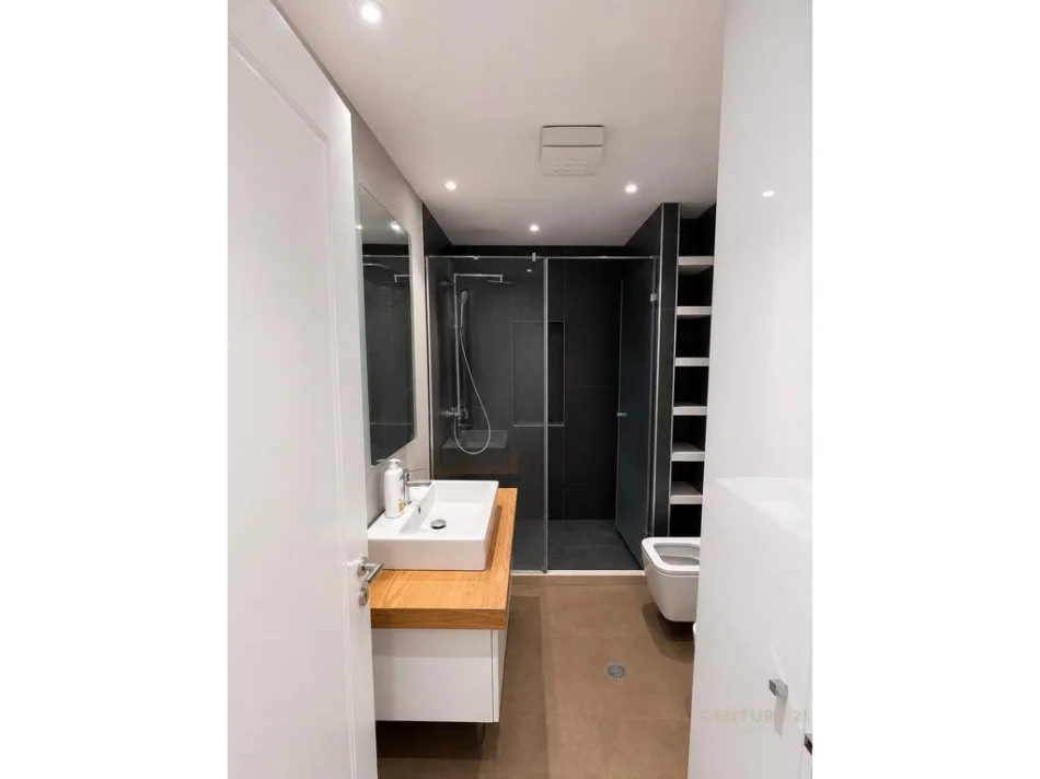Tirane, shes apartament 2+1 Kati 2, 77 m² 185.000 € (Kodra e Diellit)