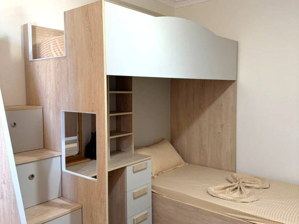 Tirane, jepet me qera apartament 2+1 Kati 5, 88 m² 430 € 