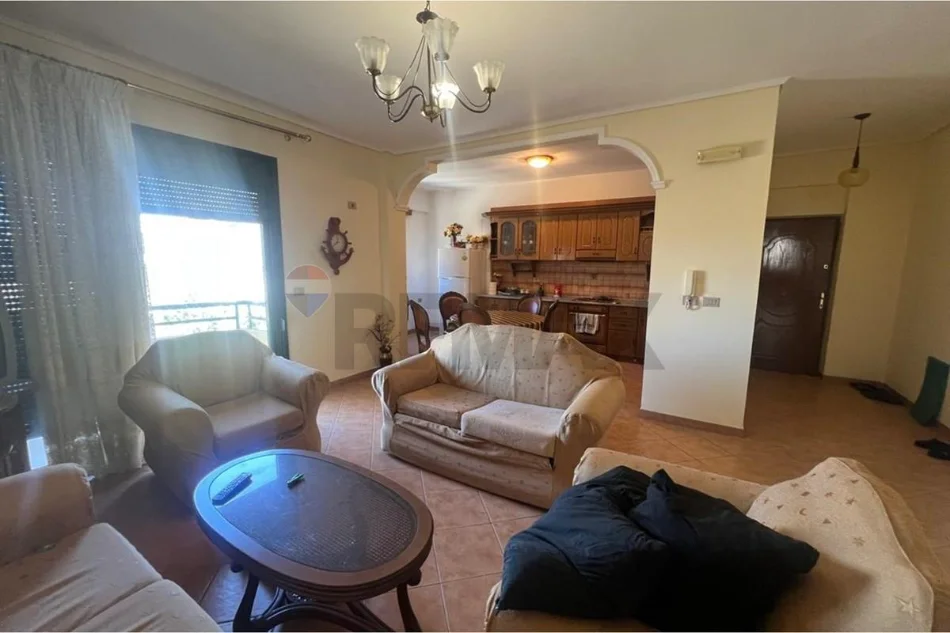 Vlore, shitet apartament 2+1+Ballkon Kati 5, 130 m² 165.000 € (Blv.Isamil Qemali, Vlore)