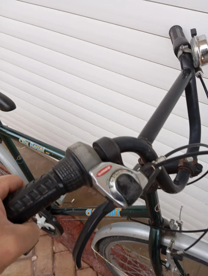 Tirane, shes biciklete ulliri 75 €