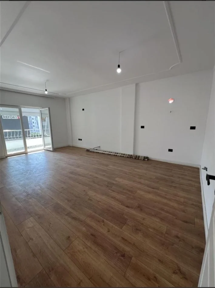 Tirane, shitet apartament 2+1+Ballkon Kati 3, 102 m² 167.001 € 