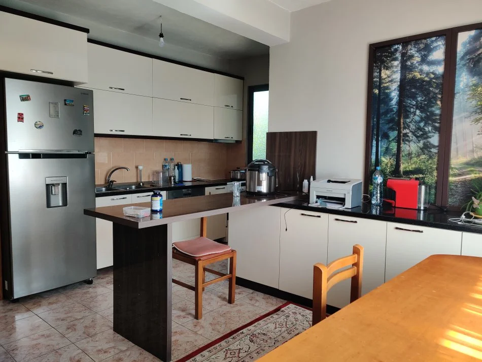 Tirane, shes Vile 3 Katshe, , 1,300 m² 600,000 € (Sauk)