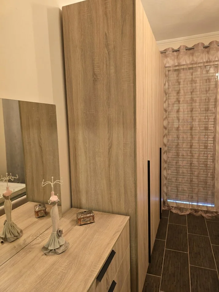 Tirane, jepet me qera apartament 2+1+Aneks+Ballkon Kati 4, 120 m² 500 € (Misto Mame)