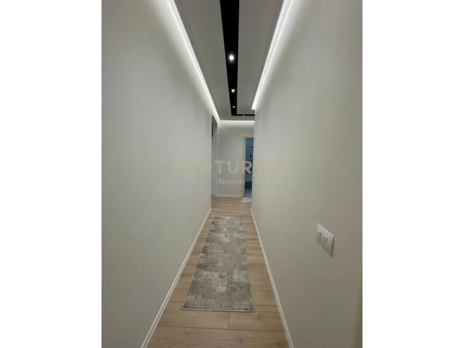 Tirane, shitet apartament 2+1 Kati 2, 118 m² 220.000 € (Liqeni I Thate)