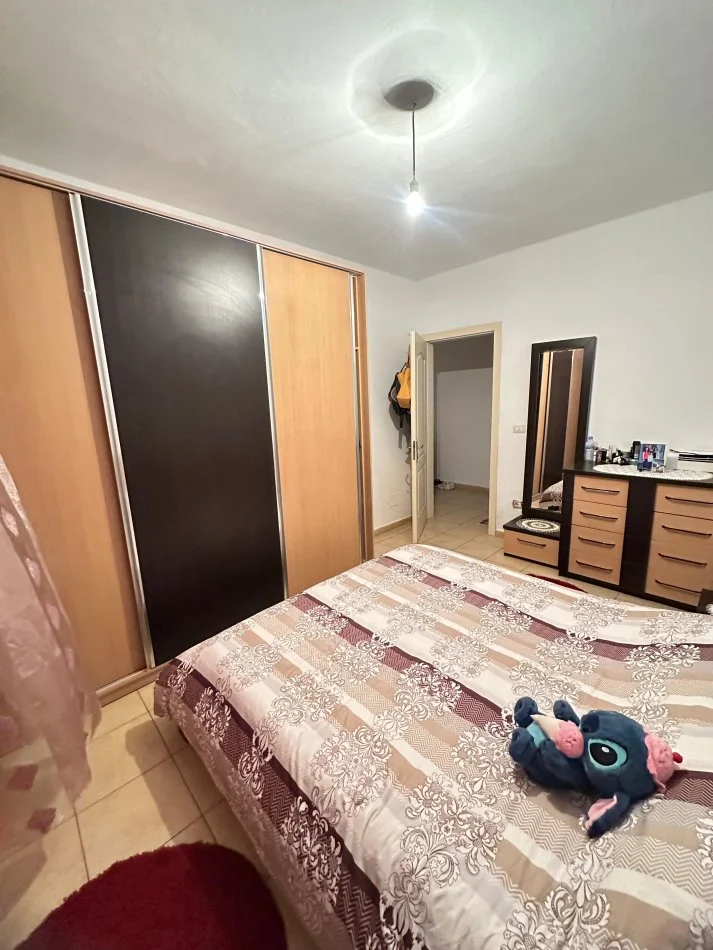 Tirane, shitet apartament 1+1 Kati 8, 70 m² 98.000 € (2 palmat)