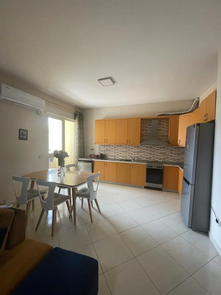 Tirane, jepet me qera apartament 2+1+Aneks+Ballkon Kati 5, 100 m² 700 € (Delijorgji)