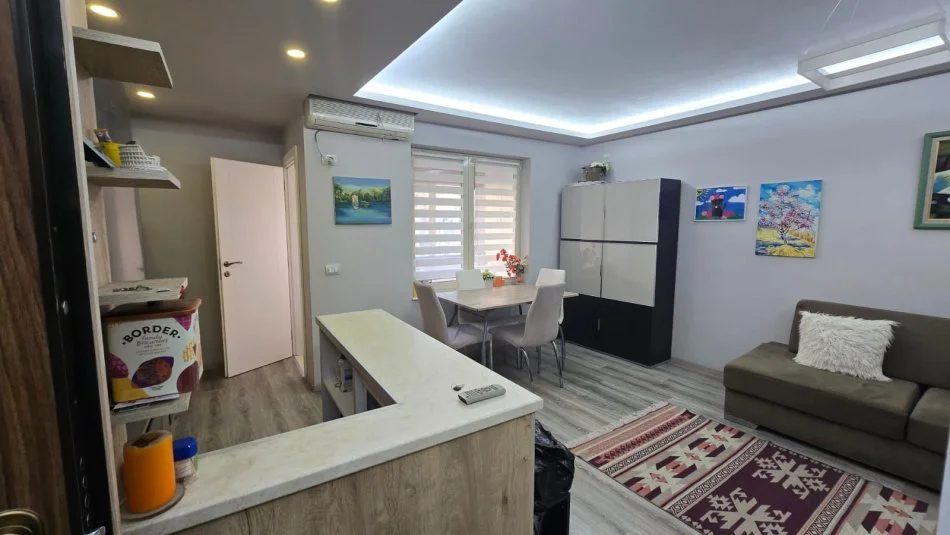Tirane, jepet me qera apartament 2+1+Aneks Kati 4, 90 m² 650 € (Rruga Xhavit Shyqyri Demneri)