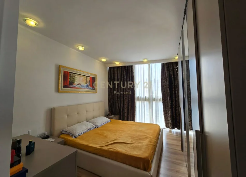Tirane, shitet apartament duplex 2+1 Kati 4, 130 m² 290.000 € (Komuna e Parisit)