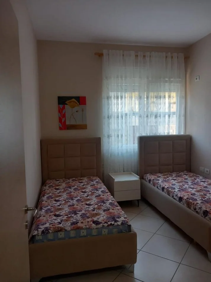 Tirane, jepet me qera apartament 2+1+Aneks+Ballkon Kati 5, 100 m² 600 € (Delijorgji)