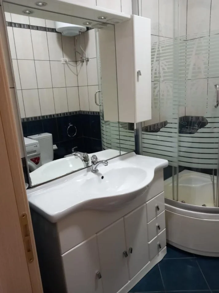 Tirane, jepet me qera apartament 2+1+Aneks+Ballkon Kati 5, 100 m² 600 € (Delijorgji)