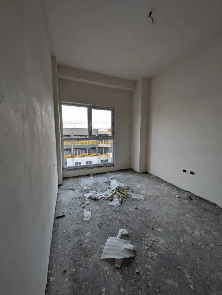 Tirane, shitet apartament 1+1 Kati 8, 72 m² 115.000 € (laprake)