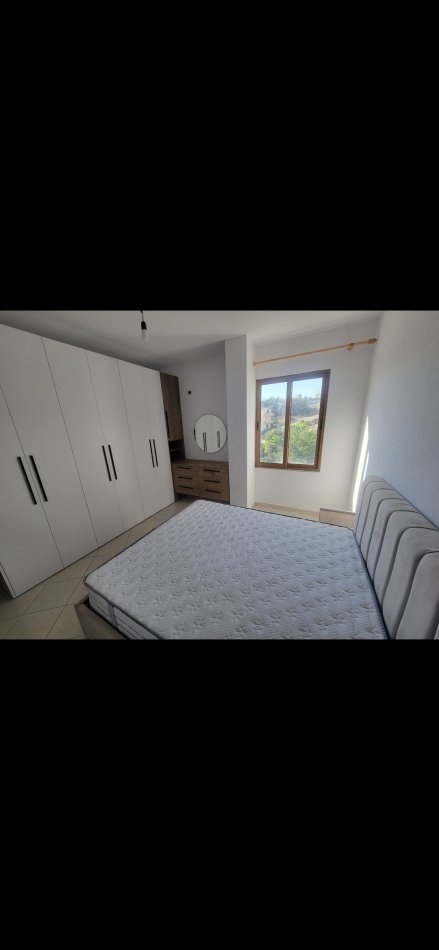 Tirane, jepet me qera apartament 1+1+Ballkon Kati 6, 65 m² 300 € (Rruga Muhamed Deliu)