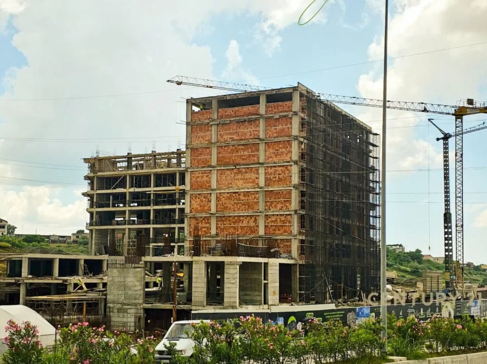 Tirane, shitet 1+1 Kati 2, 66 m² 77.000 € (Shkoze, Tirane)