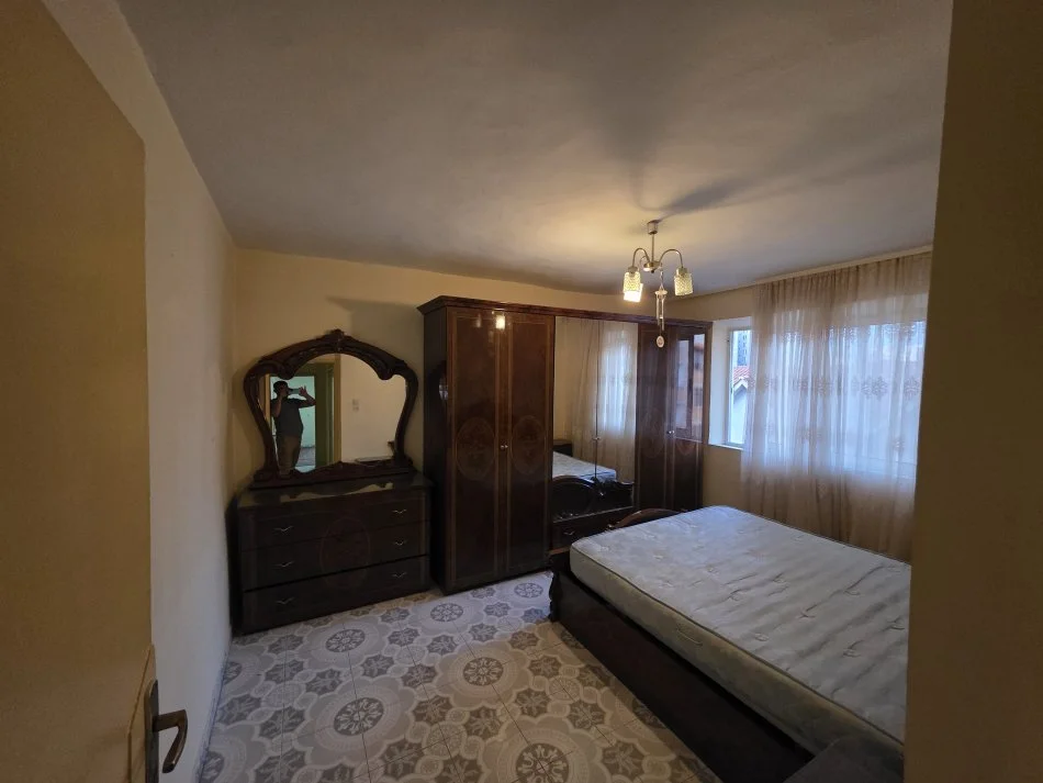 Tirane, shitet apartament 2+1+Ballkon Kati 4, 83 m² 132.000 € (Ferit Xhajko)