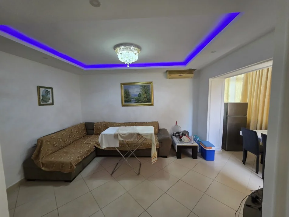 Tirane, shitet apartament 1+1+Ballkon Kati 3, 53 m² 90.000 € (Myslym Keta)