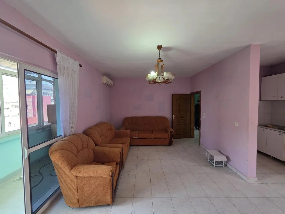 Tirane, shitet apartament 1+1+Ballkon Kati 5, 60 m² 103.000 € (Rruga Haxhi Hysen Dalliu)