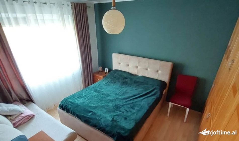 Tirane, jepet me qera apartament 1+1+Ballkon Kati 3, 65 m² 500 € (ISH Stacioni fundit I TR SE re)