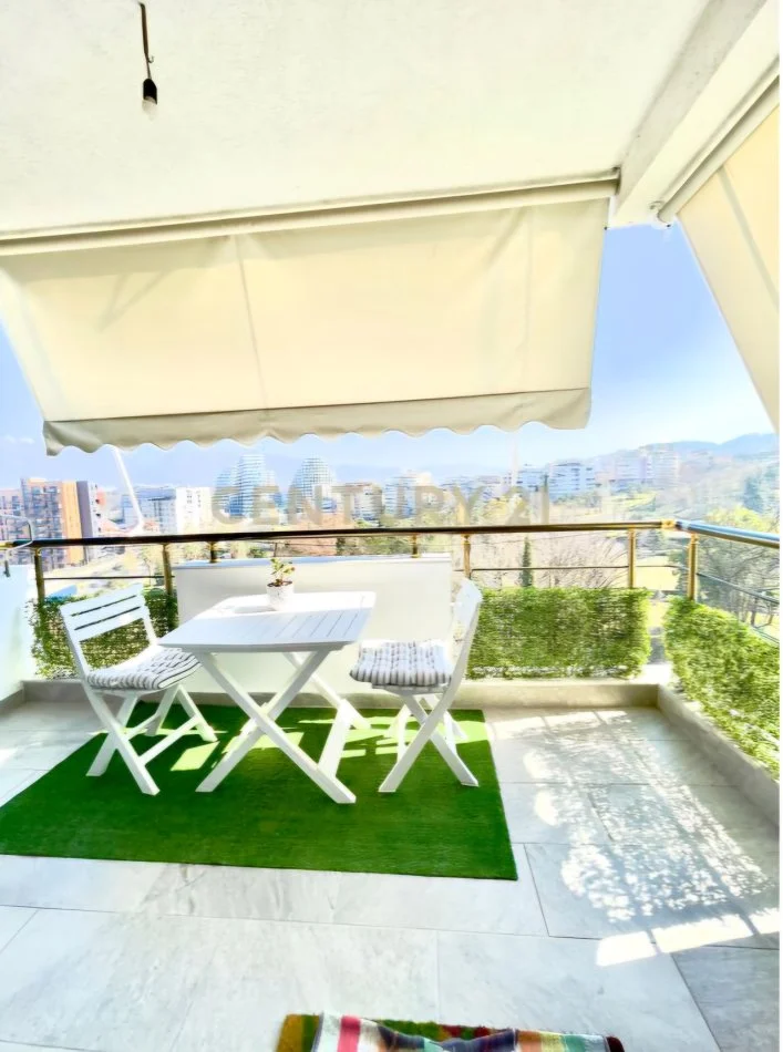 Tirane, jepet me qera apartament 2+1 Kati 6, 115 m² 800 € (Kopshti Botanik)