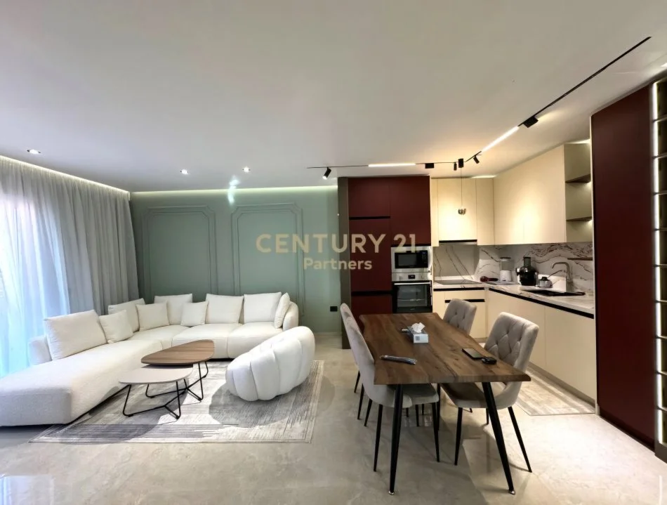 Tirane, jepet me qera apartament 2+1 Kati 7, 110 m² 750 € (Unaza e Re)