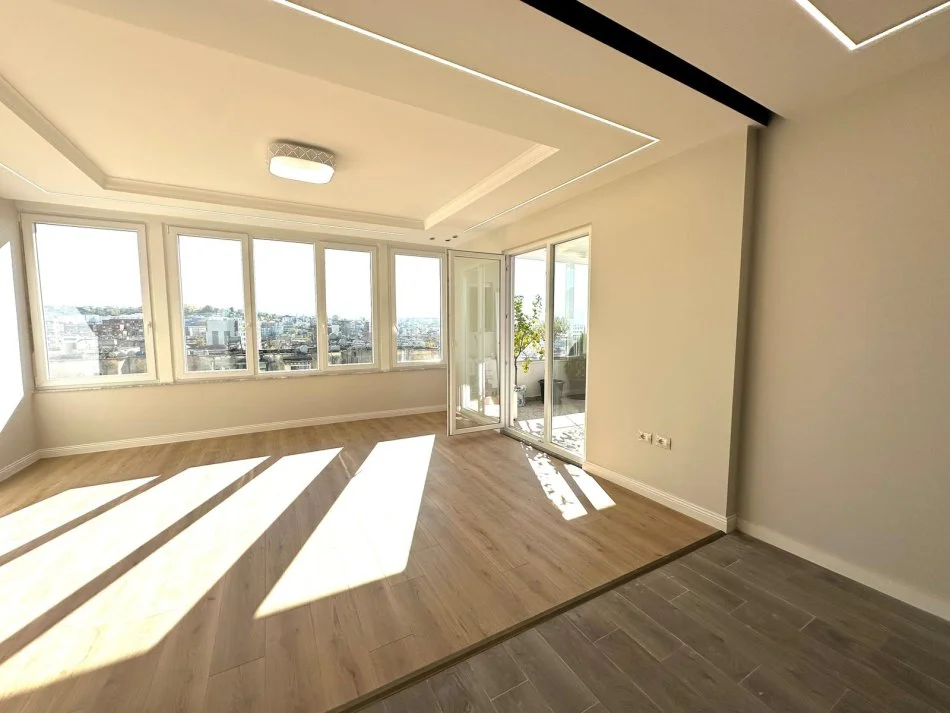 Tirane, shitet apartament 3+1+Ballkon Kati 5, 165 m² 265.000 € (Xhanfize Keko)