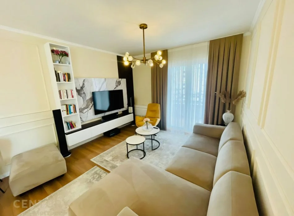 Tirane, jepet me qera apartament 2+1 Kati 6, 120 m² 1.200 € (Komuna e Parisit)