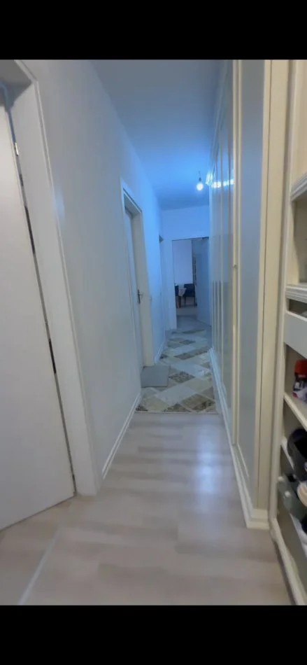 Tirane, shitet apartament 2+1+Ballkon Kati 2, 106 m² 159.000 € (Rruga 5 Maji)