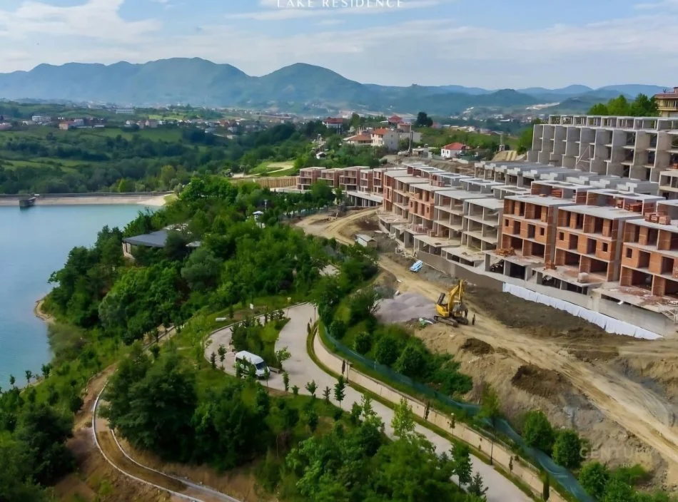 Tirane, shitet apartament 3+1 Kati 3, 438 m² 485.000 € (Farke)