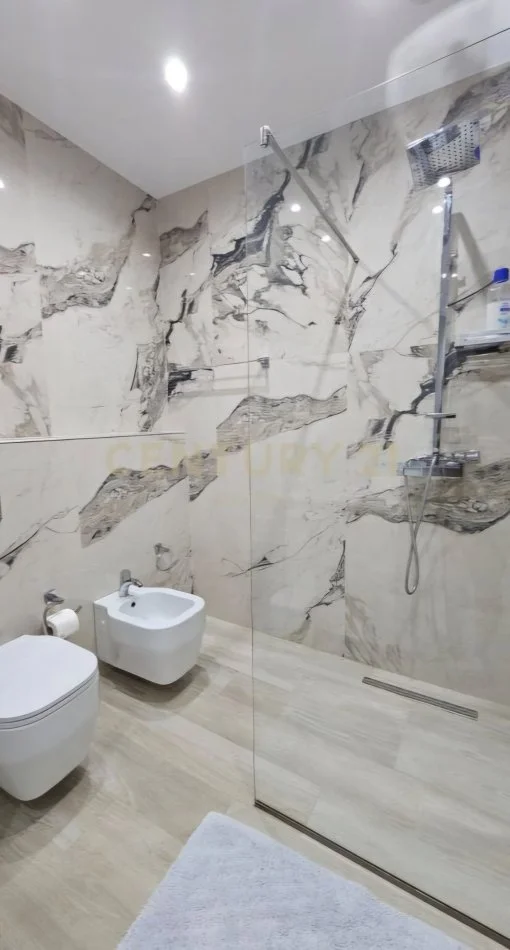 Tirane, shitet apartament 2+1 Kati 3, 117 m² 309.650 € (Kopshti Zoologjik)