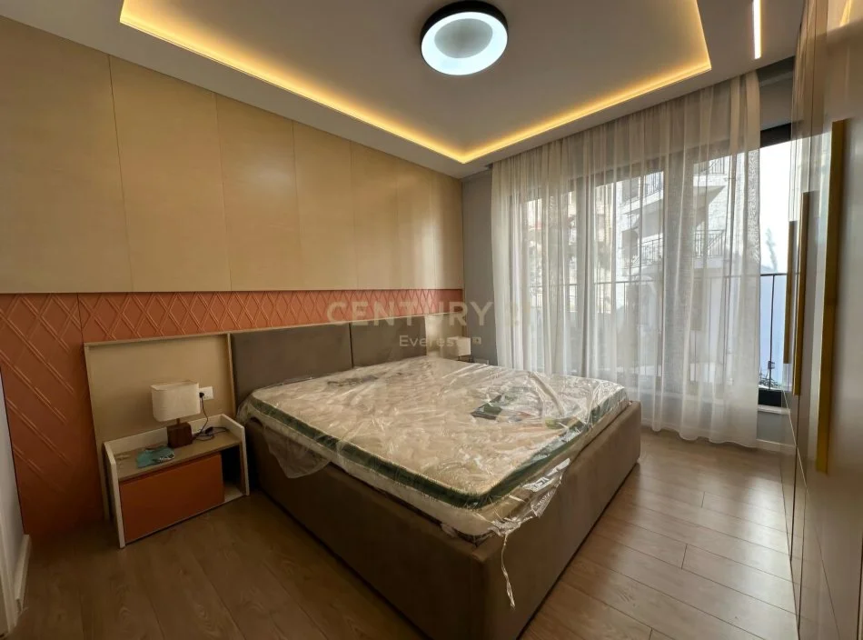 Tirane, jepet me qera 2+1 , 110 m² 900 € (Kodra e Diellit)