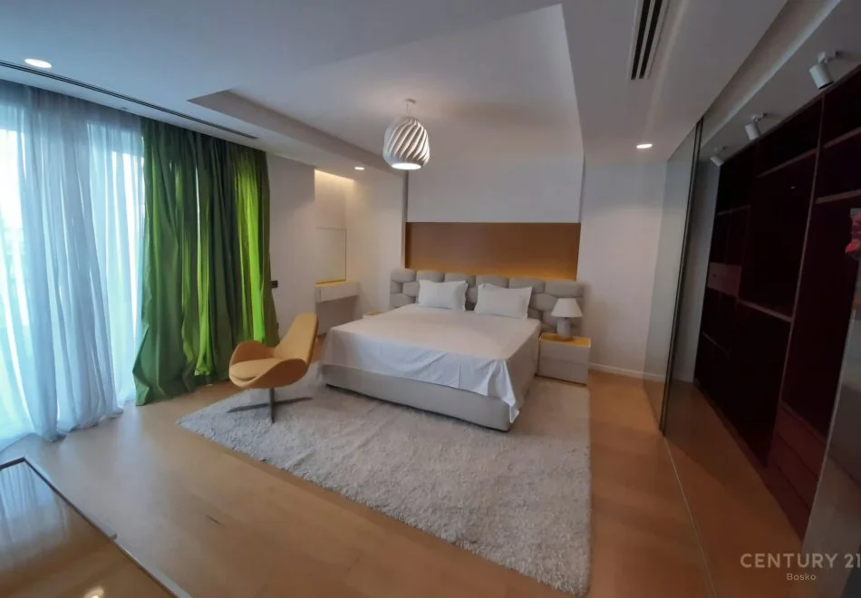 Tirane, shitet apartament+verande | Penthouse 4+1 Kati 7, 469 m² 850.000 € (Kopshti Botanik)