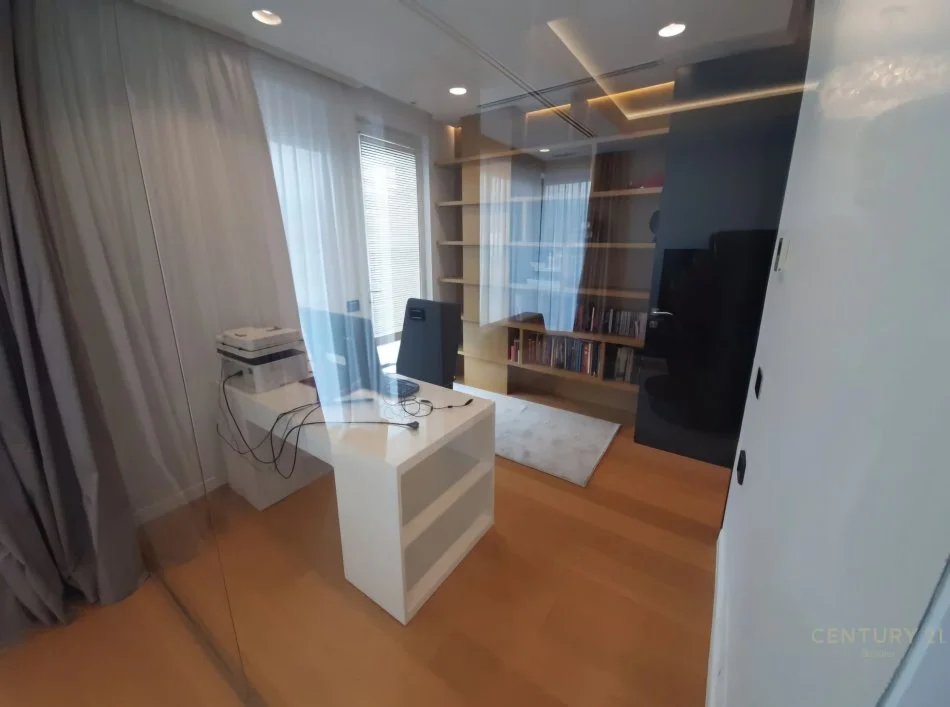 Tirane, shitet apartament+verande | Penthouse 4+1 Kati 7, 469 m² 850.000 € (Kopshti Botanik)