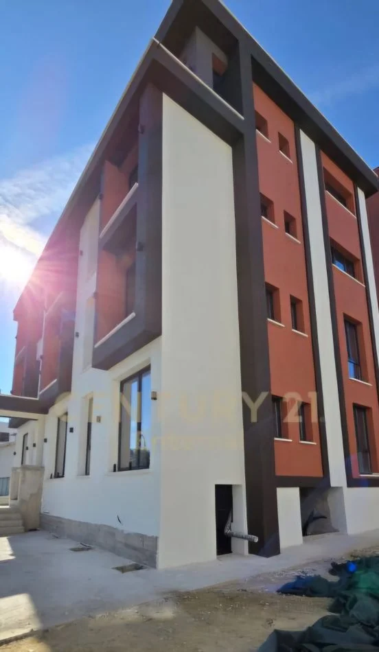 Tirane, jepet me qera ambjent biznesi Kati 5, 1.280 m² 8.000 € (Kodra e Diellit)