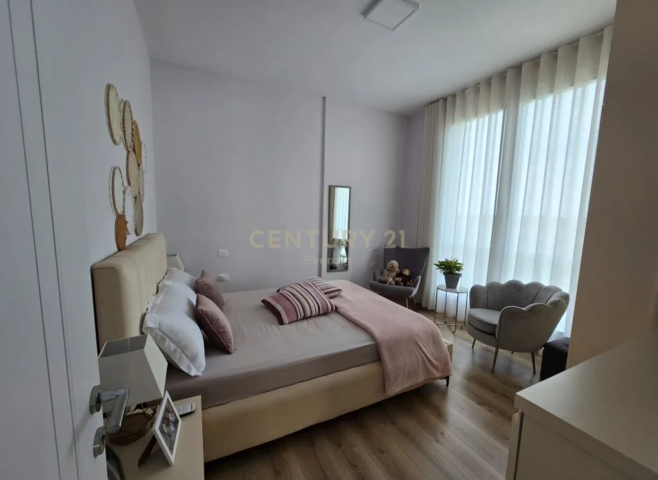 Durres, shitet Vile 3+1 Kati 2, 320 m² 398.000 € (Gjiri I Lalzit)