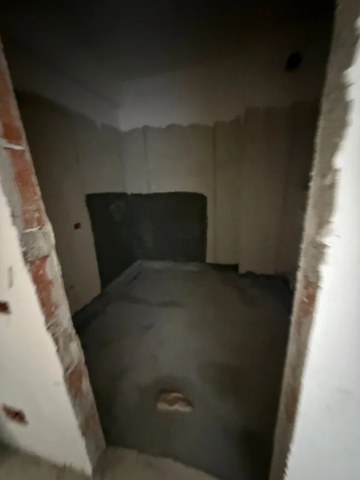 Tirane, shitet apartament 3+1+Ballkon Kati 2, 119 m² 173.000 € (Rruga 5 Maji)