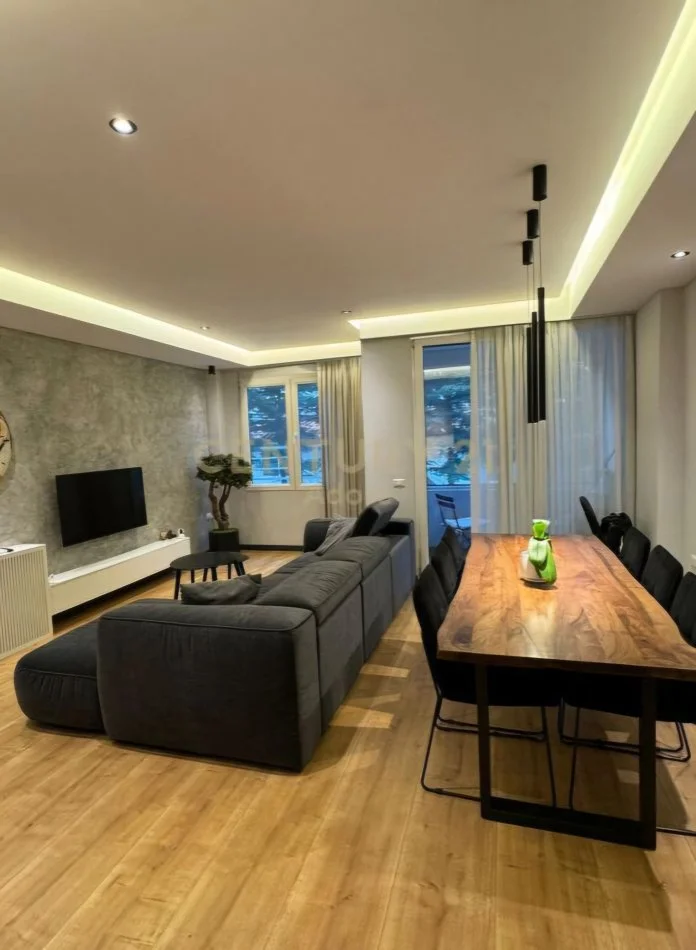 Tirane, shitet apartament 2+1 Kati 1, 115 m² 239.000 € (Kodra e Diellit)