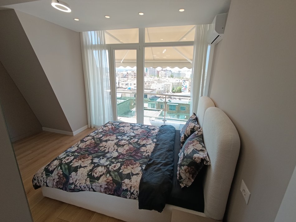 Tirane, jepet me qera apartament 1+1+Aneks+Ballkon Kati 7, 70 m² 693.061.874 € (Vasil Shanto)