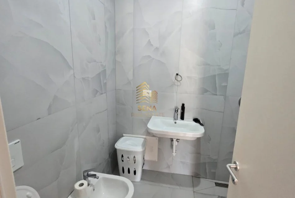 Tirane, shitet apartament 2+1+Ballkon Kati 4, 100 m² 140.000 € (Rruga Pasho Hysa, Ali Demi)