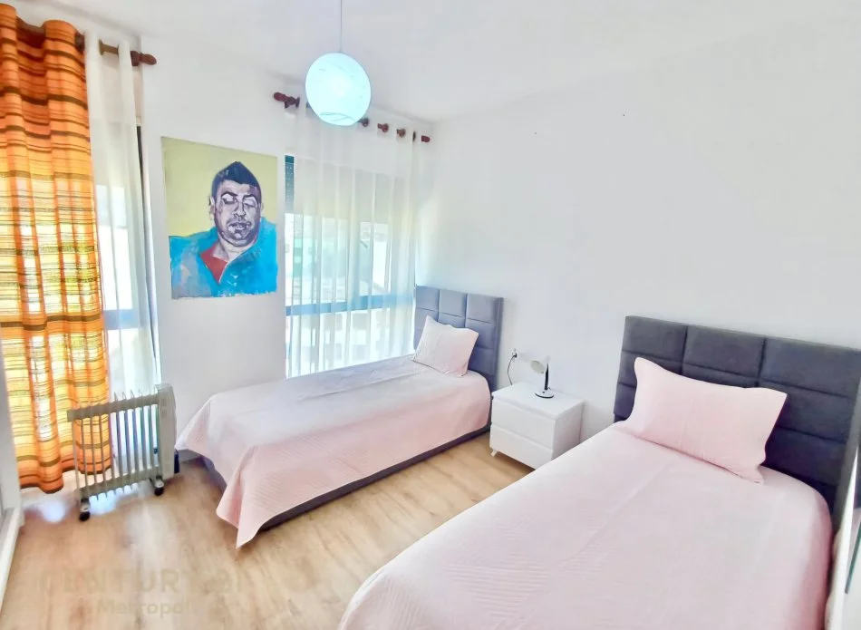 Tirane, shitet apartament 2+1 Kati 8, 92 m² 145.000 € (Ali Demi)