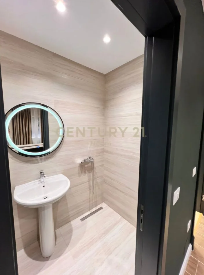 Tirane, jepet me qera apartament 2+1 Kati 6, 110 m² 1.300 € (Kodra e Diellit)