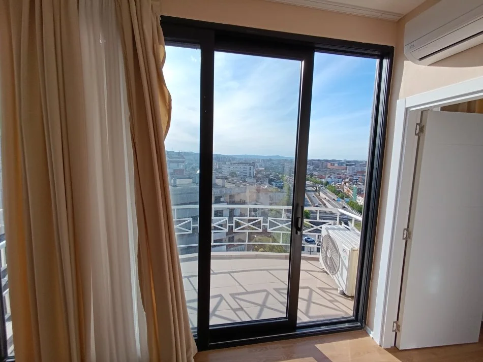 Jepet me qera apartament 1+1+Aneks+Ballkon Kati 9, 70 m² 550 € (Tek ura Kristal Center)