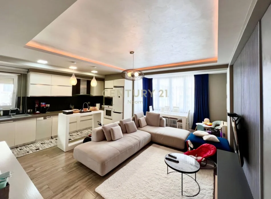 Tirane, shitet 2+1 Kati 4, 98 m² 220.000 € (Liqeni I Thate)